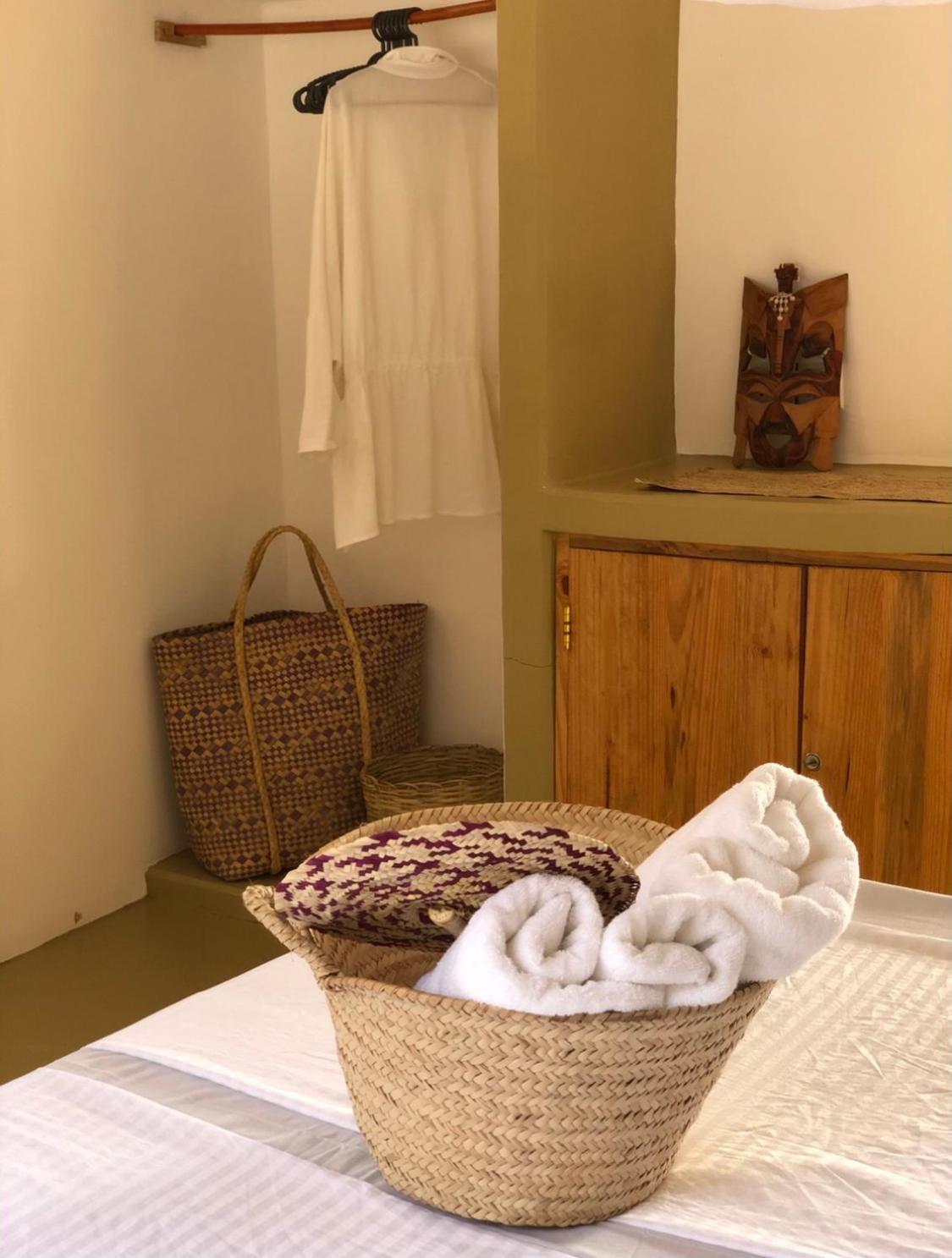 Mlango Paje House II Panzió Kültér fotó